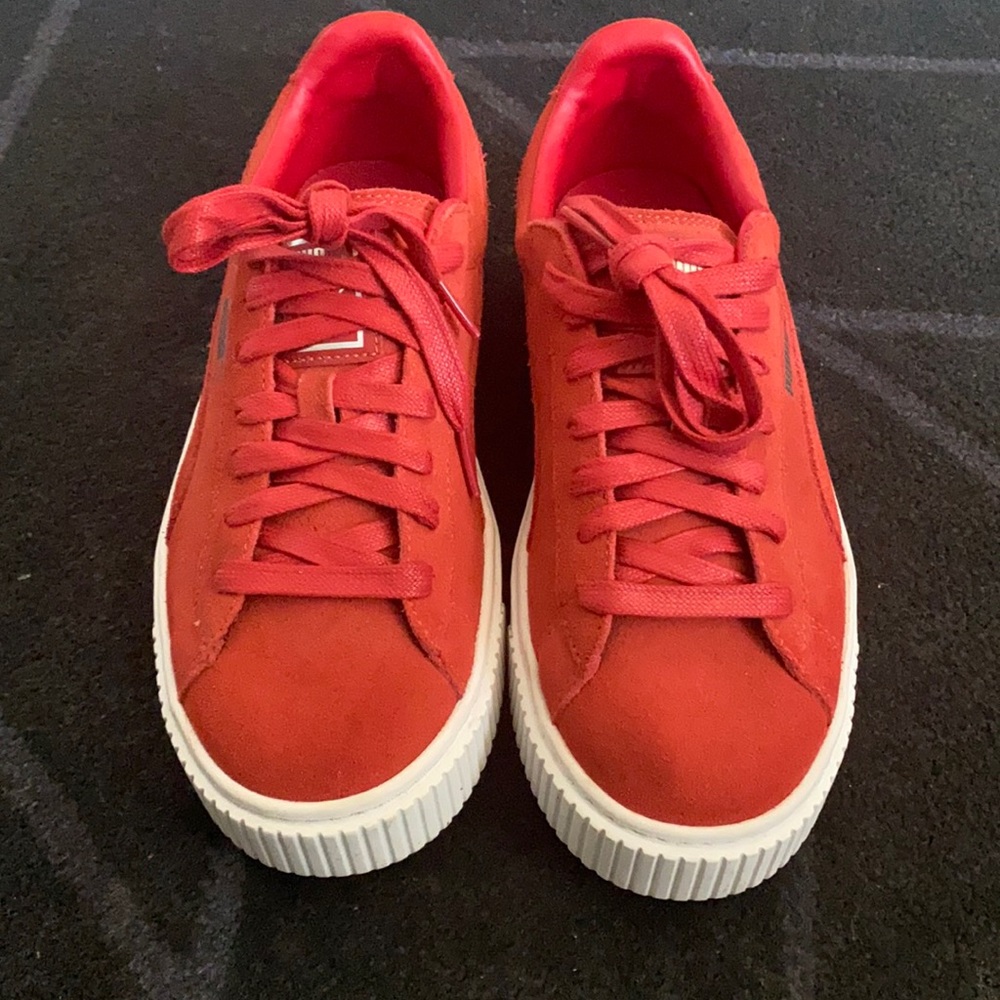 Puma Women’s (Size 8.5)